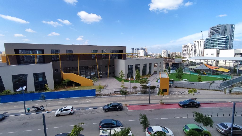 בית ספר כנפי רוח גבעת שמואל