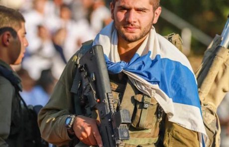 ספר תורה הוכנס לזכרו של חלל צה”ל בבית הספר בו למד