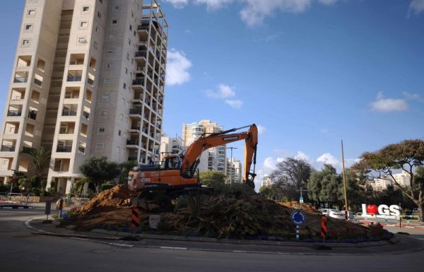 שימו לב: בעקבות סכנת קריסה הכניסה לעיר תחסם באופן מיידי