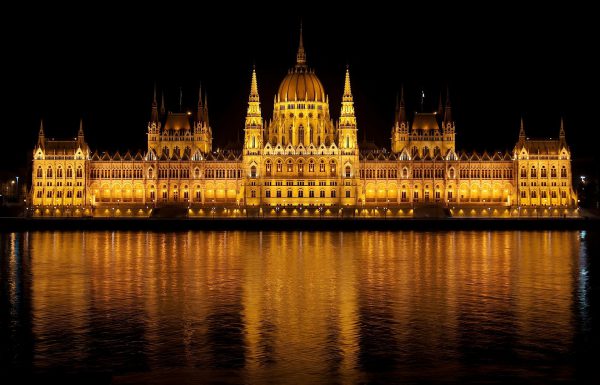 האם זה הזמן להשקיע בהונגריה?
