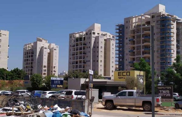 מגדלים באוויר: מדוע לא מצליחות חברות הבניה למכור דירות חדשות בגבעת שמואל?