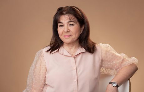 סופרת מגבעת שמואל זכתה בפרס ראש הממשלה ליצירה ספרותית